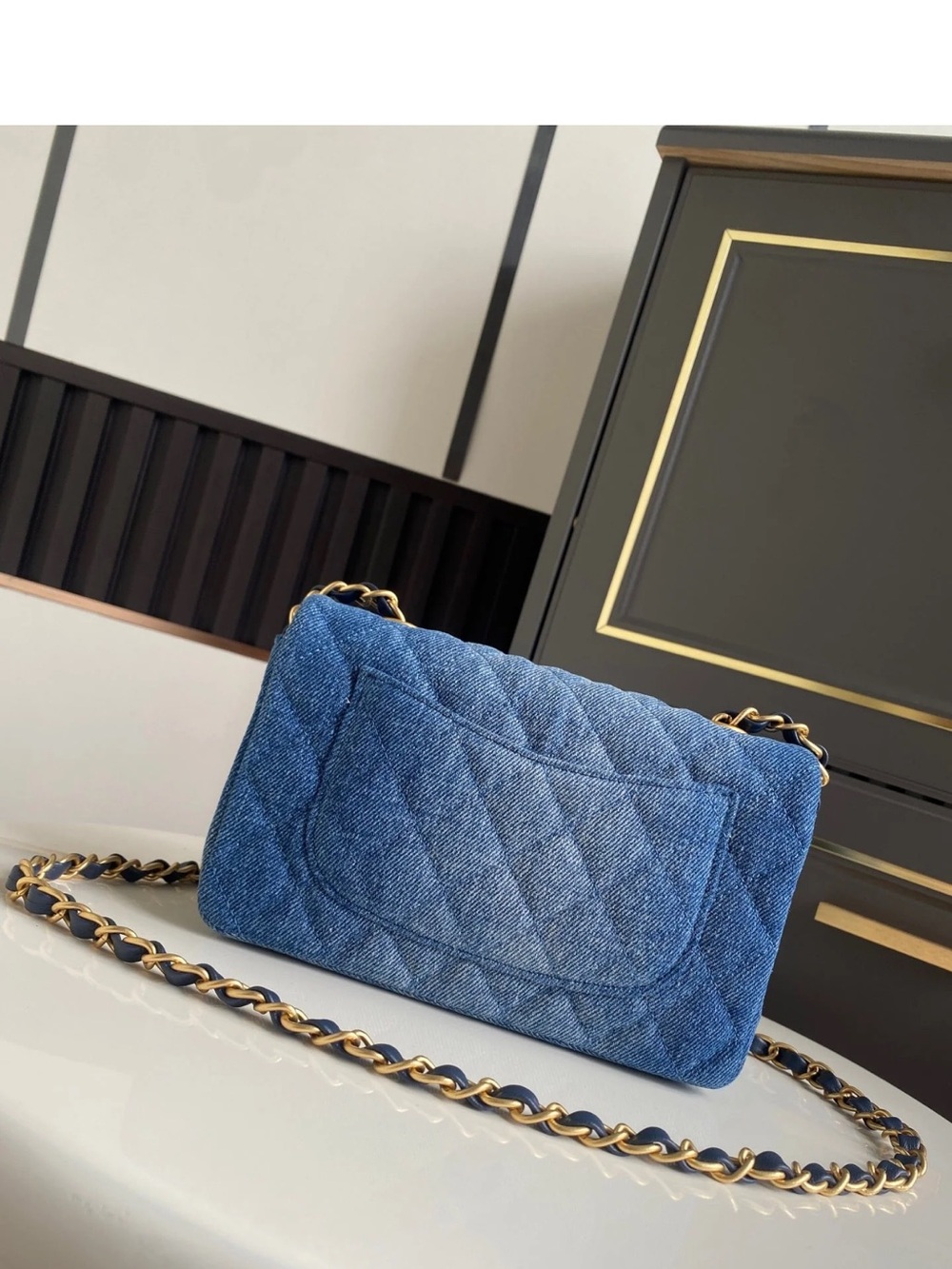 CHANEL Denim Quilted Shoulder Bag in Blue with Gold Hardware - Picture 3 of 13
